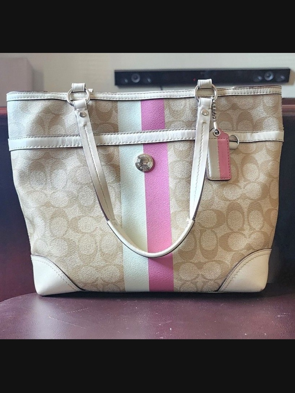 Coach Chelsea Heritage Beige Pink Signature Canvas Tote #14477 - 2010 - EUC - Picture 2 of 12